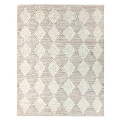 Jaipur Living Medak KEO14 Handknotted Striped White and Tan Area Rug