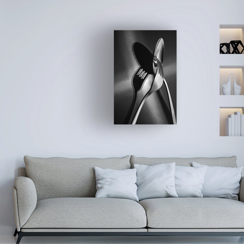 Modern & Contemporary, 19" H x 12" W x 2" D