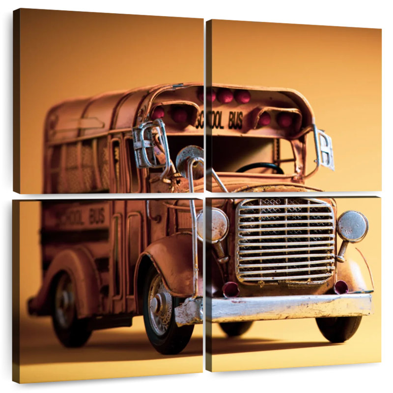 Le vieux autobus scolaire de Mehar, H 26 po x l 26 po