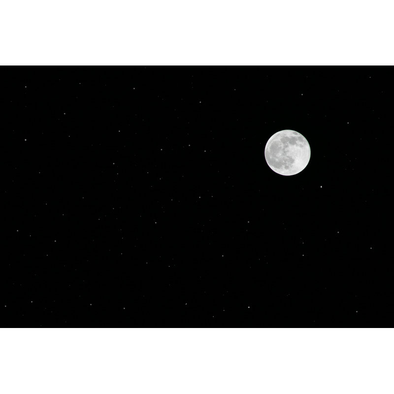 Lune et étoiles par une nuit sombre, H 12 po x l 18 po