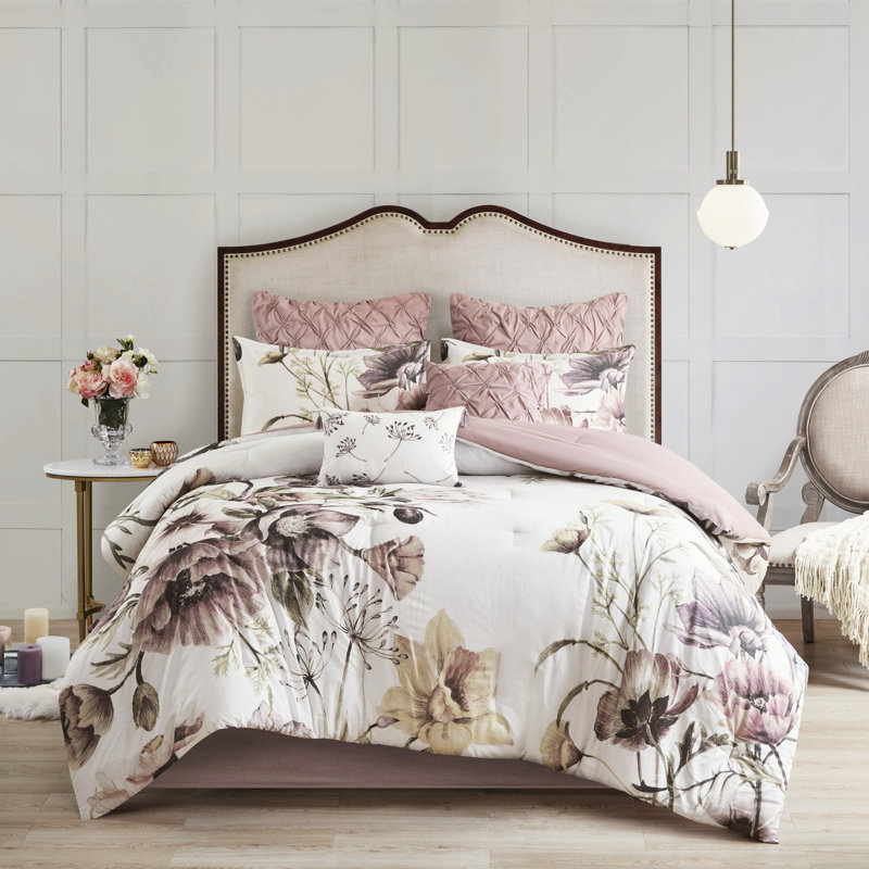 454314699-E60E Bedding