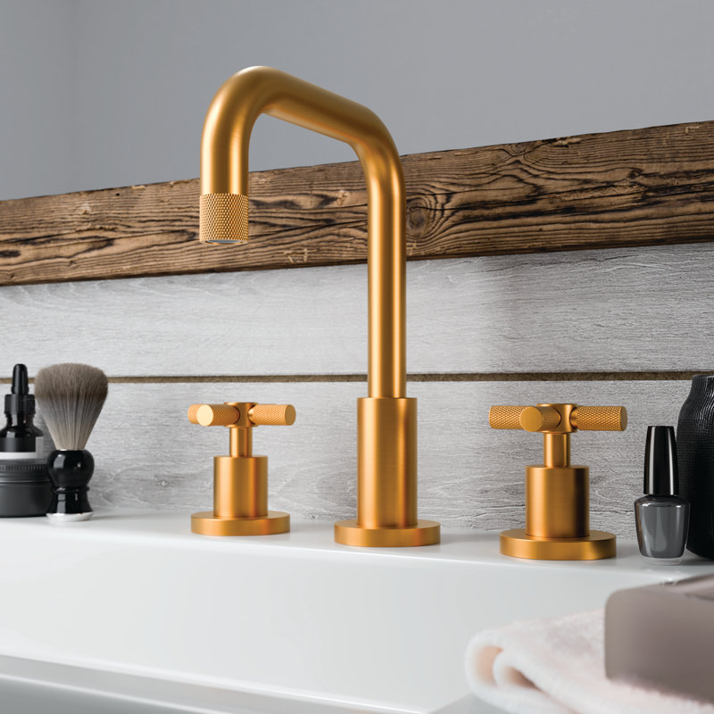 Muncy Widespread Bathroom Faucet with Drain Assembly, Lever Handle, Polished Chrome