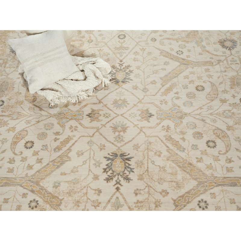 Artisan Power Loomed Wool/Nylon Oriental Area Rug in White/Ivory/Brown, Rectangle 6' x 9'