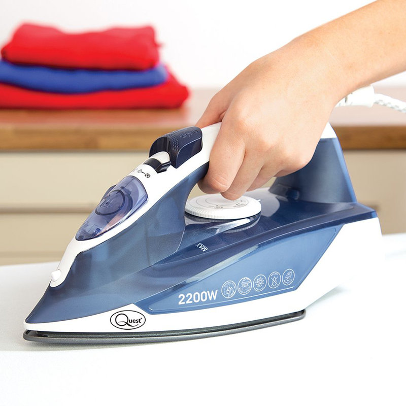 Quest Non Stick Soleplate Iron