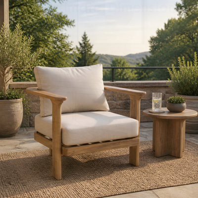 Fauteuil club d'extérieur en bois d'acacia avec coussins hydrofuges, parfait pour la détente sur le patio, le jardin et le balcon