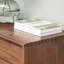 Armoire de rangement simple en bois massif