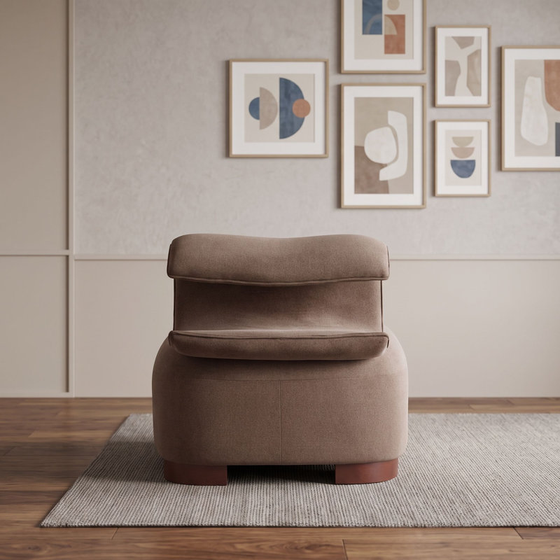 Modern Pet-Friendly Accent Chair with Curved Backrest, Solid Wood Base and Easy-Clean Upholstery, Brun