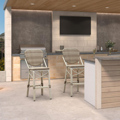 Ensemble de 2 tabourets de bar français en rotin de patio hauteur aluminium avec motif blanc et dossier en osier