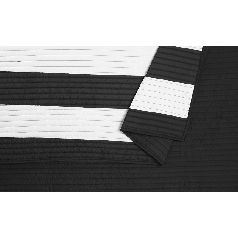 Twin Black and White Reversible Microfiber Kids Quilt Set
