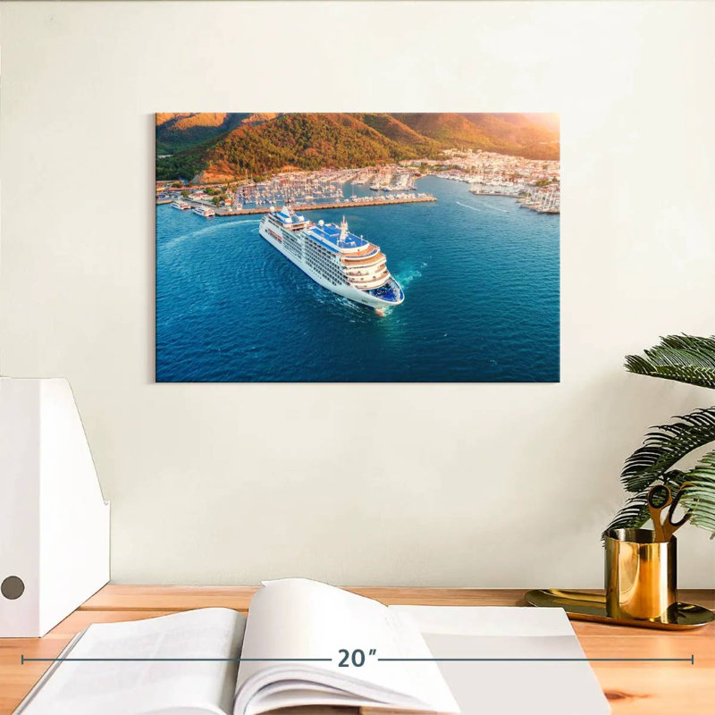Port de croisières, H 8 po x l 12 po