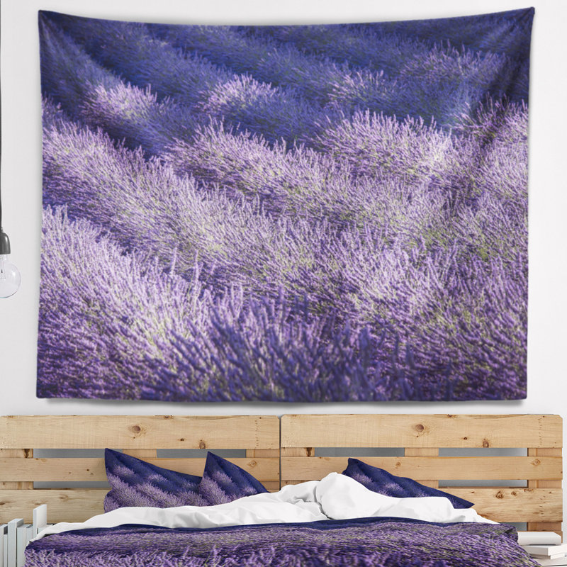 Tapisserie champ de lavande et rayon de lumière, H 78 po x l 92 po