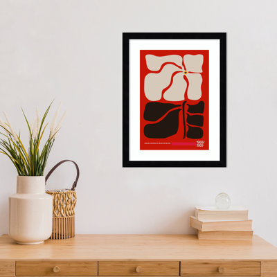 «English Gardens Red» par Frances Collett, reproduction encadrée sur papier
