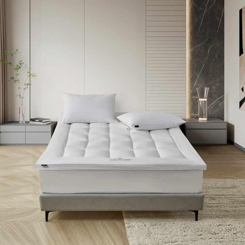 California King White Down Alternative Featherbed Topper