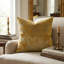 Coussin de luxe texturé Golden Cosmo-1694632166-1694632164