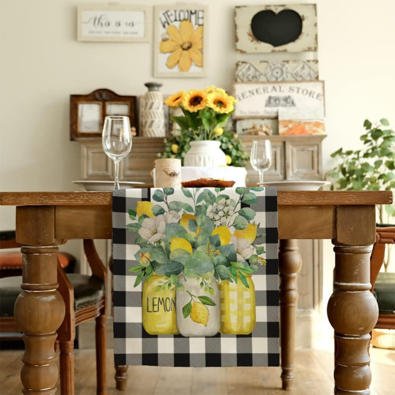 Chemin de table noir à motif de carreaux Buffalo noir 72 pouces Vase au printemps, L 72 po x l 13 po, Noir