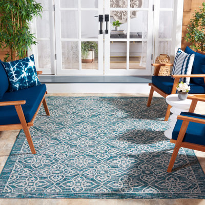 Courtyard Performance Damask Indoor/Outdoor Area Rug