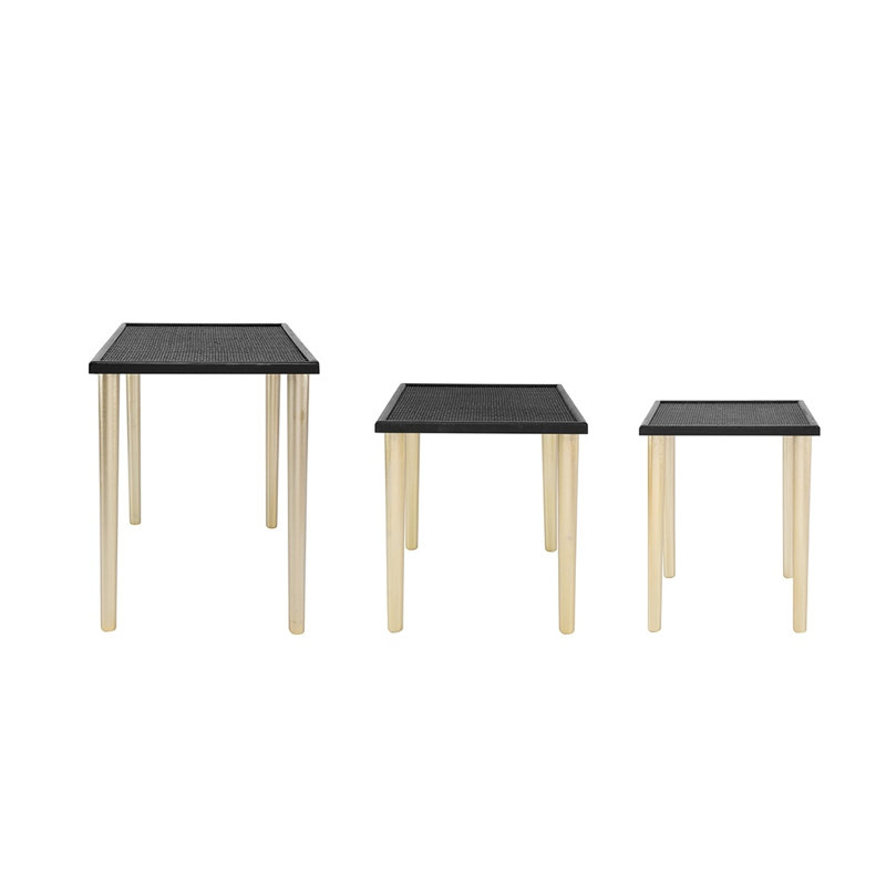 Ensemble de 3 tables d'appoint gigognes, tables d'appoint en bois massif noir et doré et panneau de fibres à densité moyenne