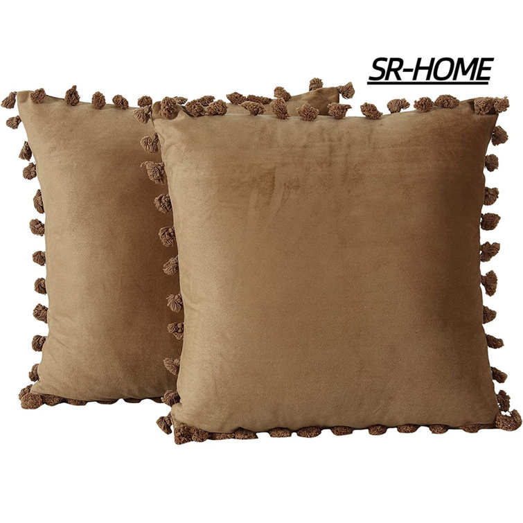 Western Del Rio Fringed w/Conchos Throw Pillow  Ozark Cabin Décor LLC –  Ozark Cabin Décor, LLC