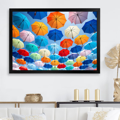 Rainbow Umbrellas Collage sur toile