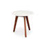 Table ronde en marbre blanc Carrara de 15 po avec pieds en noyer Oddone