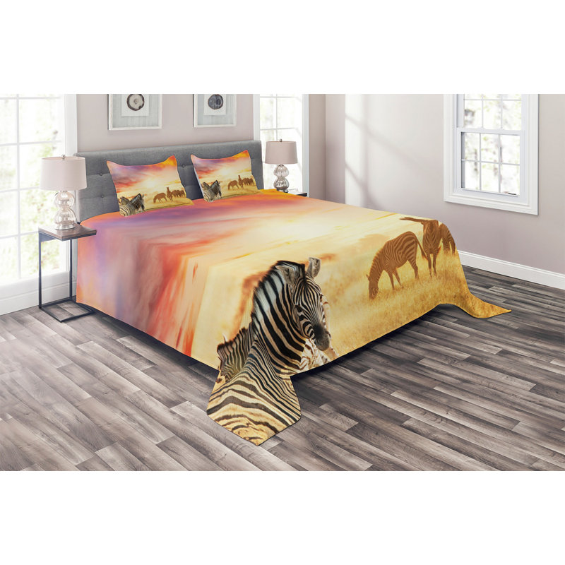 Eclectic Polyester Coverlet, King Bedspread + 2 Shams