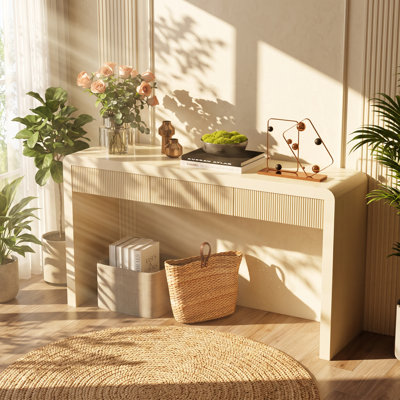 Table console TREXM à 3 tiroirs, placage frêne de Mandchourie, dimensions : 140 cm (L) x 40 cm (P) x 76 cm (H)