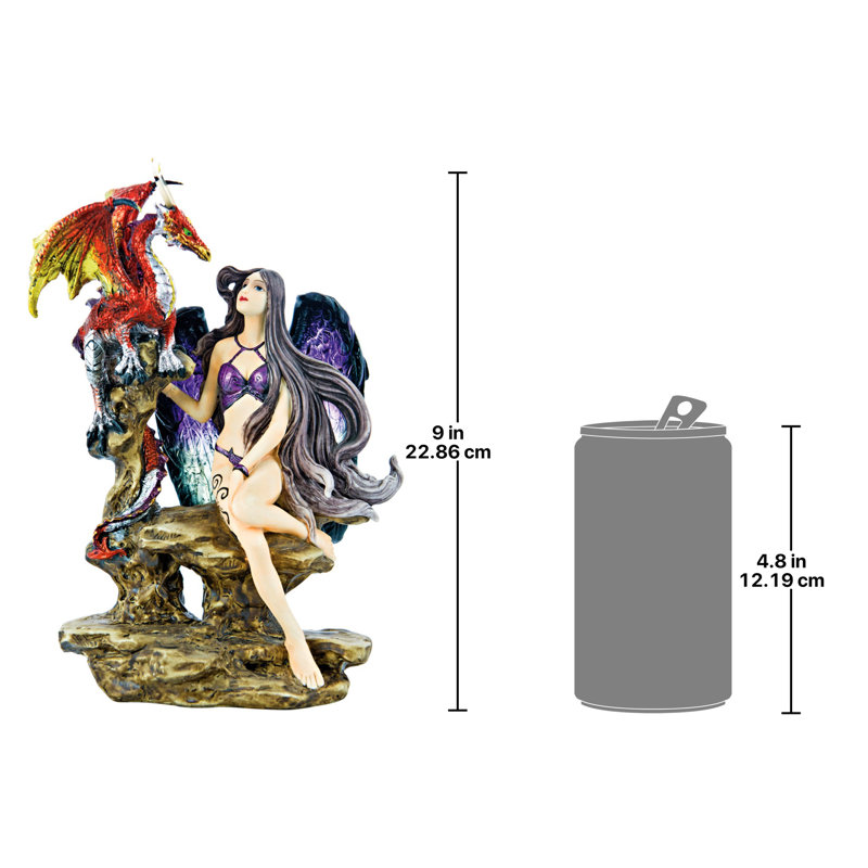 Figurine de fée gothique