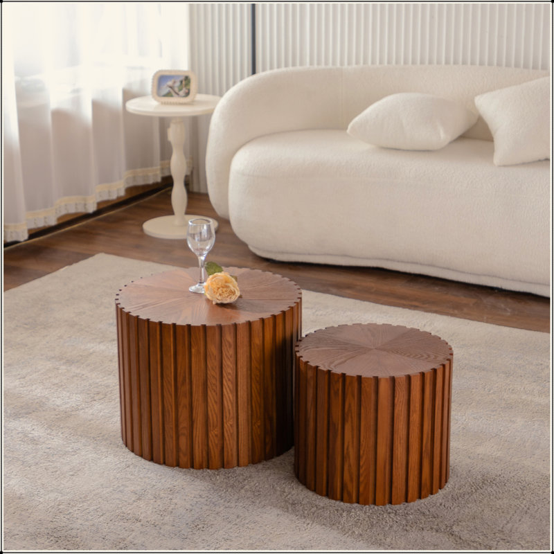 Table basse ronde en bois pour le salon et les petits espaces