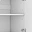 Îlot de cuisine bicolore élégant avec poubelle escamotable dissimulée, étagère à épices à 3 niveaux et placard à portes coulissantes. Garde-robe double à tiroirs pour le rangement. Buffet blanc multifonctionnel.
