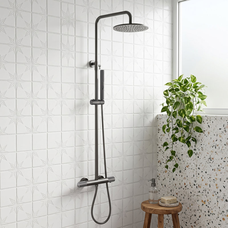Système de douche thermostatique mural à trois fonctions en laiton massif avec pommes de douche à main et bec de lavage des pieds