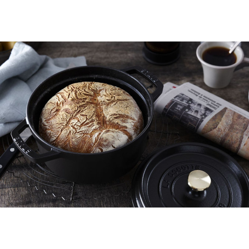 La Cocotte Cast Iron Round Cocotte, 1.25 quarts, Black Matte