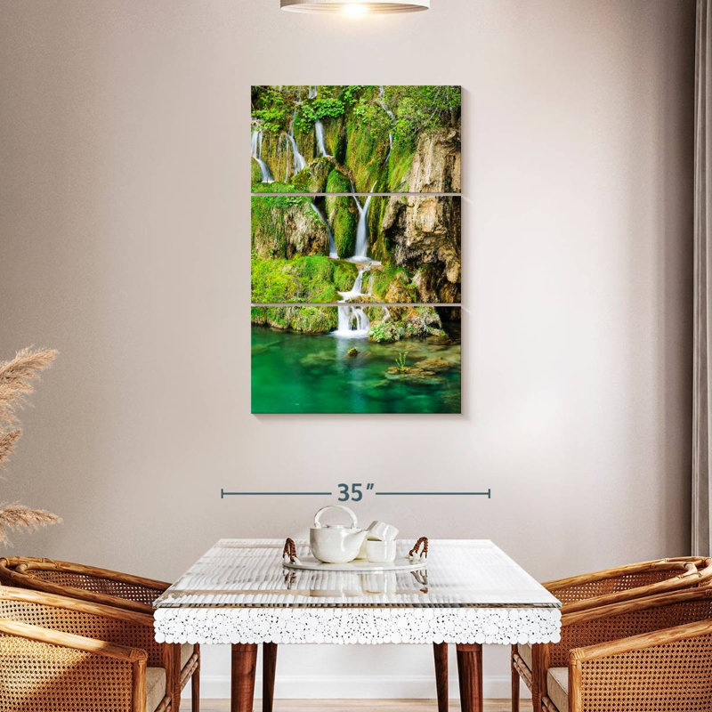 Photographie des cascades du parc Alvord Plitvice, H 38 po x l 24 po
