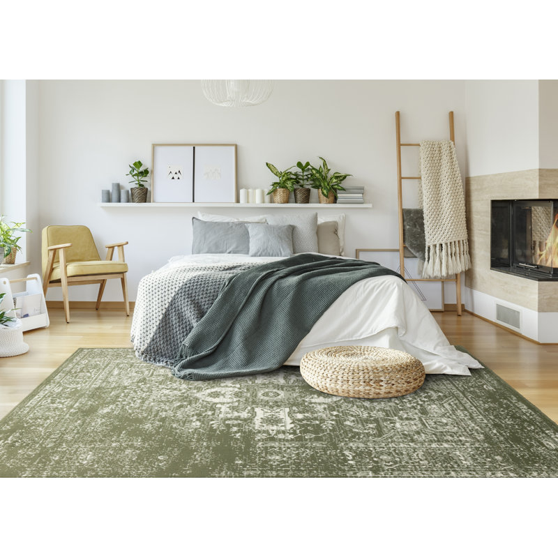 Manzelli Traditional Green White Area Rug, Rectangle 7'9" x 10'6"