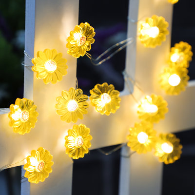 Jennevieve Indoor 30 - Bulb 120'' Plug-in Fairy String Light