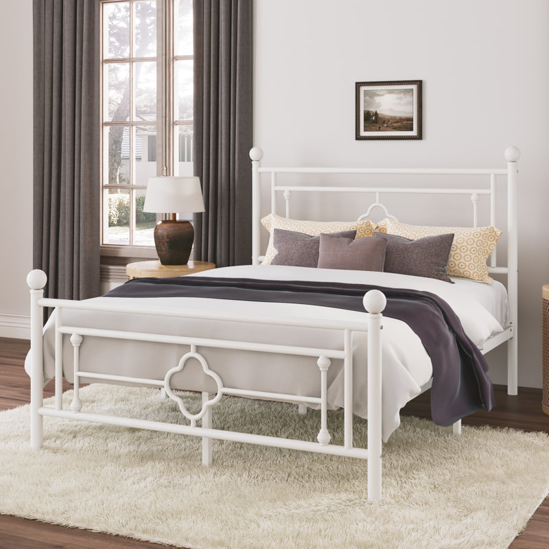Base de lit plateforme en métal Ajayceon avec tête et pied de lit de style rétro, Grand, Blanc