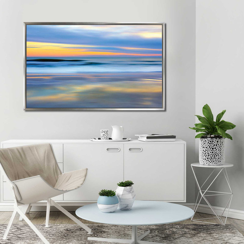 Coucher de soleil pastel par Danita Delimont - photographie, Cadre flottant argent, H 27,5 po x l 43,5 po x P 2 po