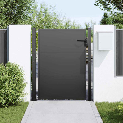 Double Gate with Lock