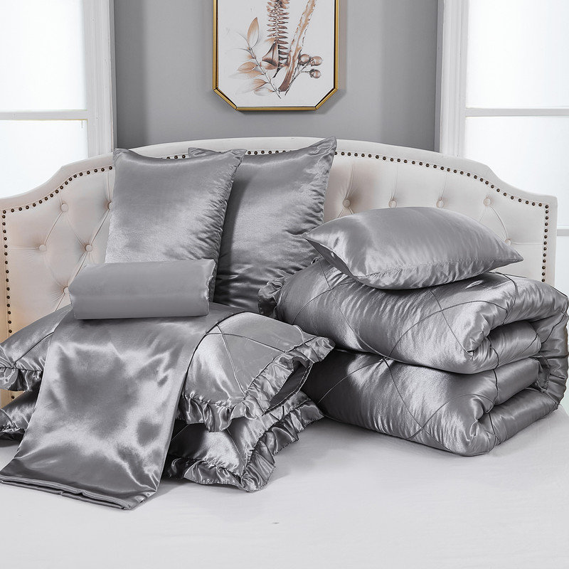 Ensemble d'édredon en satin Ensemble de draps pour très grand lit Ensemble de literie soyeux gris dans un sac 8 pièces Ensemble de lit à plis pincés Home Decor Luxury Hotel