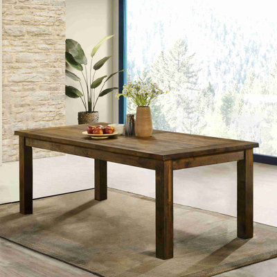 Table de salle à manger de style campagnard