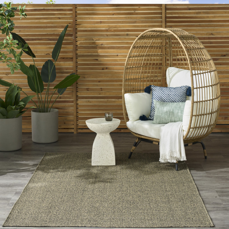 Tapis d'intérieur / extérieur uni Tulum, Rectangle 5 pi 3 po x 7 pi, Olive
