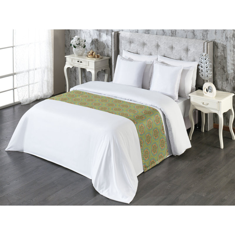 Ambesonne Geometric Bed Runner Vintage Interwoven Shapes Multicolor, Queen