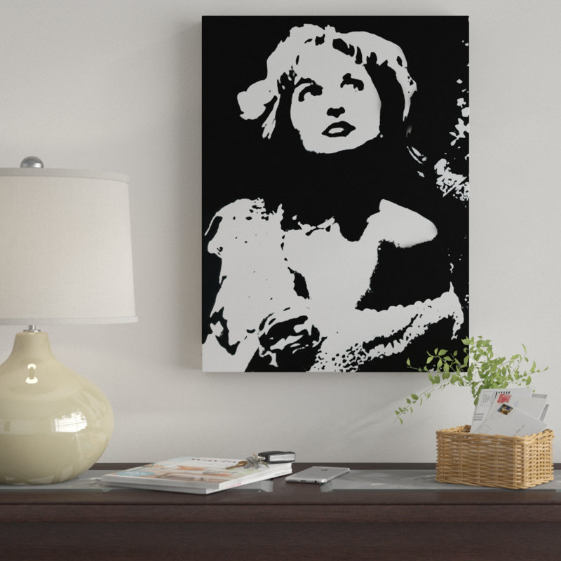 «Black and White Portrait», reproduction de photo sur toile tendue, H 32 po x l 24 po x P 2 po