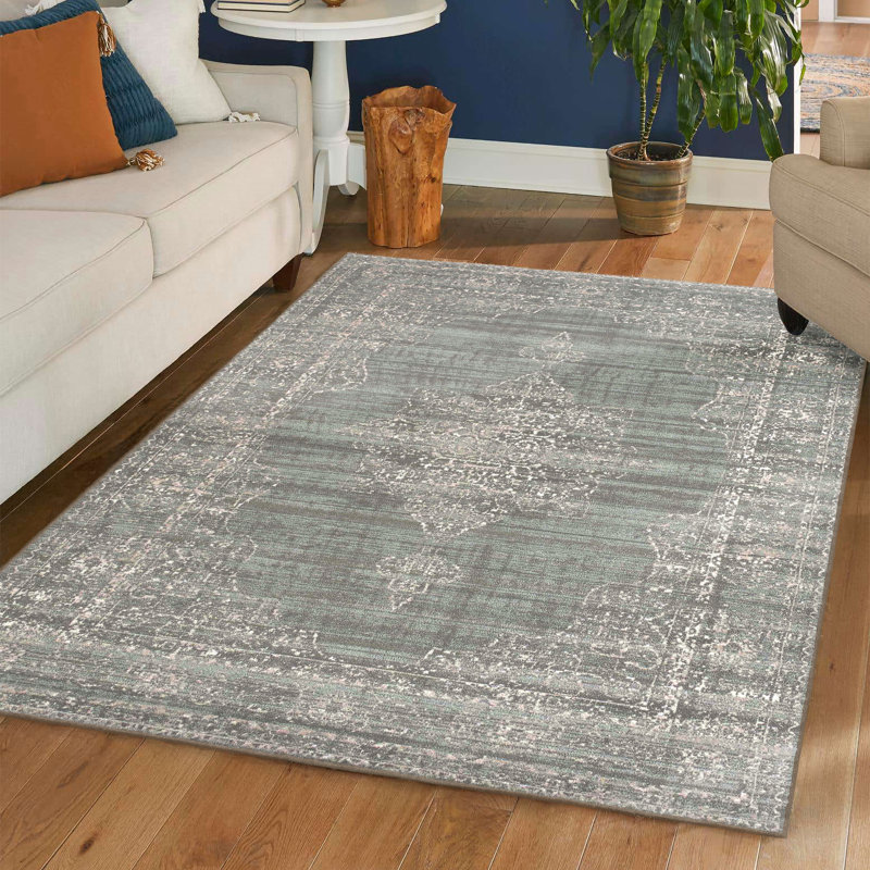 Benson Oriental Indoor Rug, Rectangle 3'3" x 4'11"