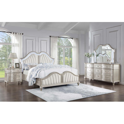Swampscott 4-piece Queen Bedroom Set Silver Oak
