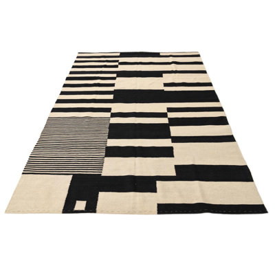 Tapis noir et blanc Pinkerton