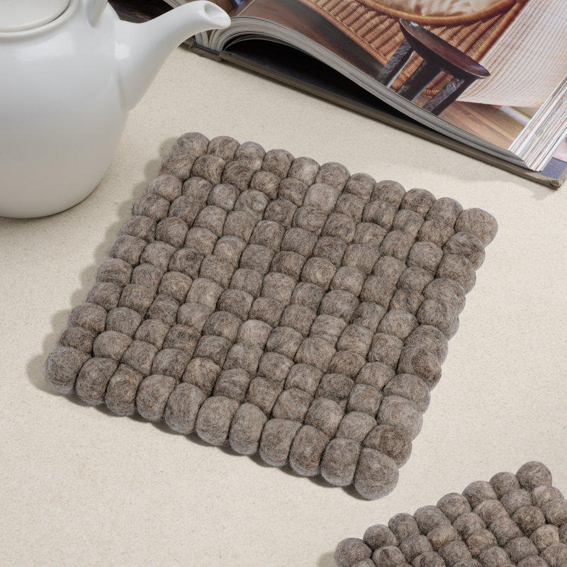  MODWOOL 8" Square Wool Trivet (Set of 2, Brown), Brown