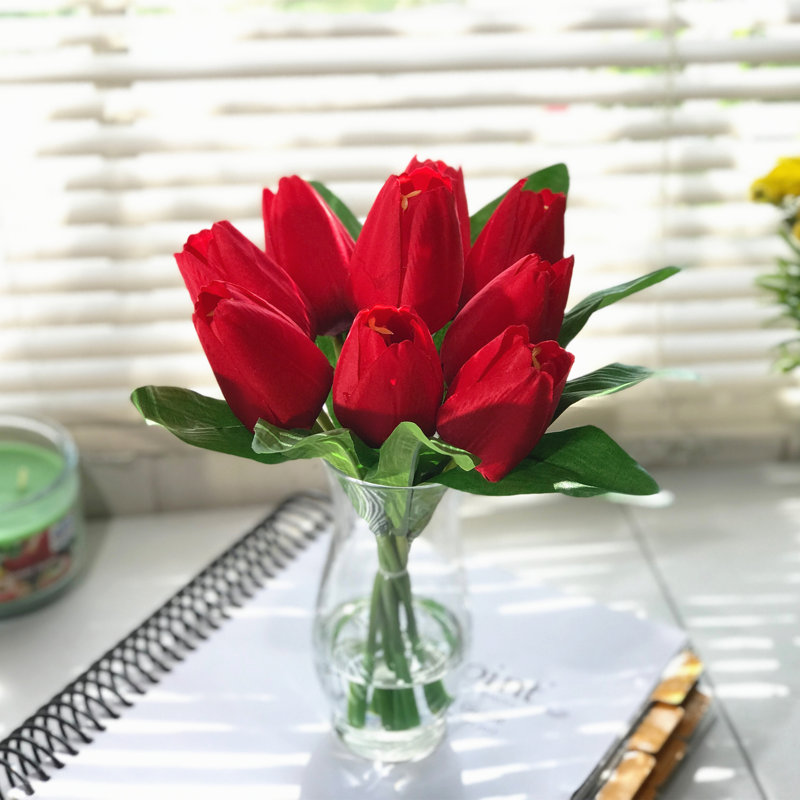Centre de table tulipes dans un vase, Rouge