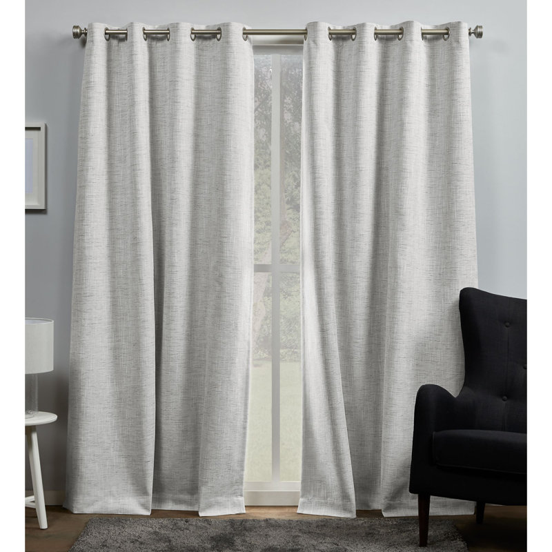 Paire de rideaux occultant et isolants avec œillets Palni, Argent, 52 po x 96 po