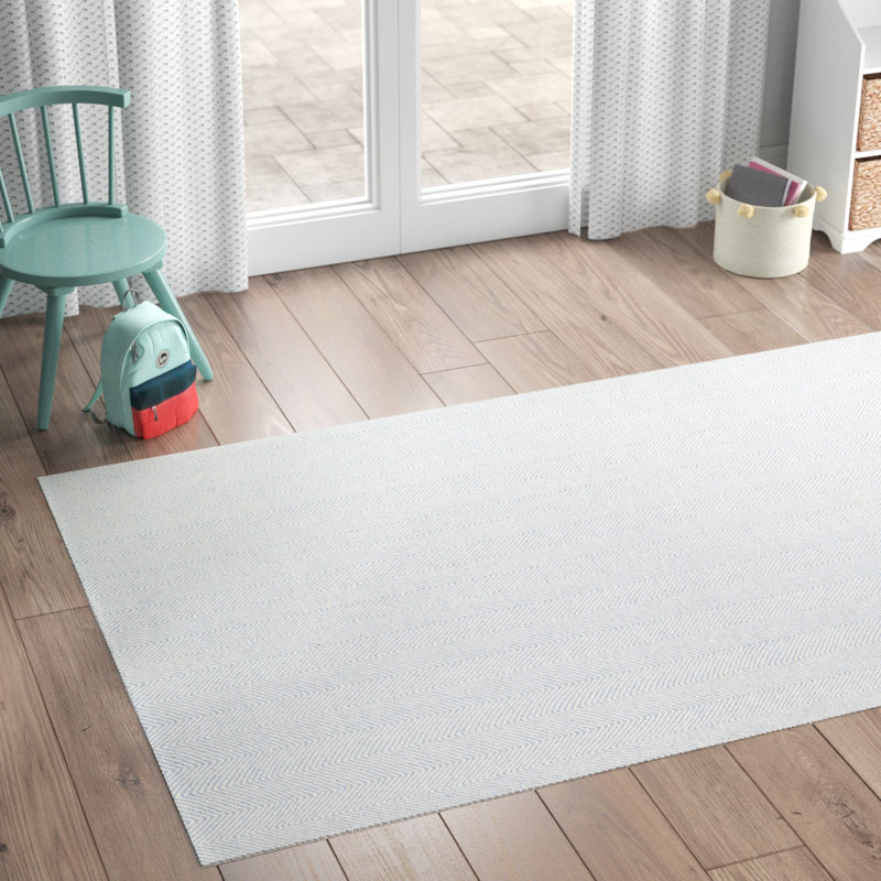 Chevron Indoor / Outdoor Rug, Runner 2'3" x 8'