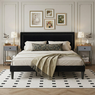 Ensemble de chambre en velours capitonné avec lit et 2 tables de chevet, aucun lit plateforme tapissier requis